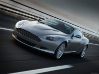 DB9
